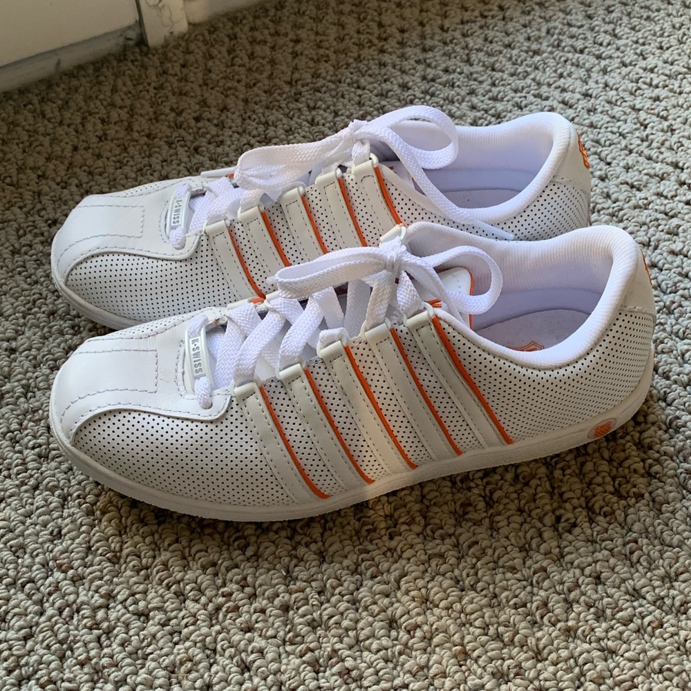 K-Swiss causual white sneakers